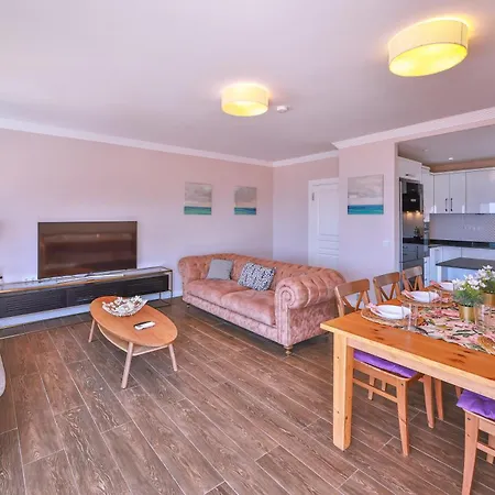 Begonya Apartment *